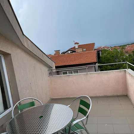 Chervenkov チェルノモレツ