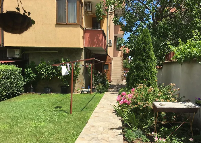 Chervenkov 2* Csernomorec